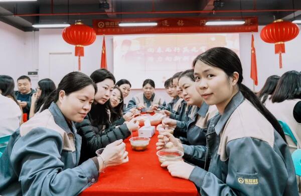 傲群元宵活動(dòng)踏青03